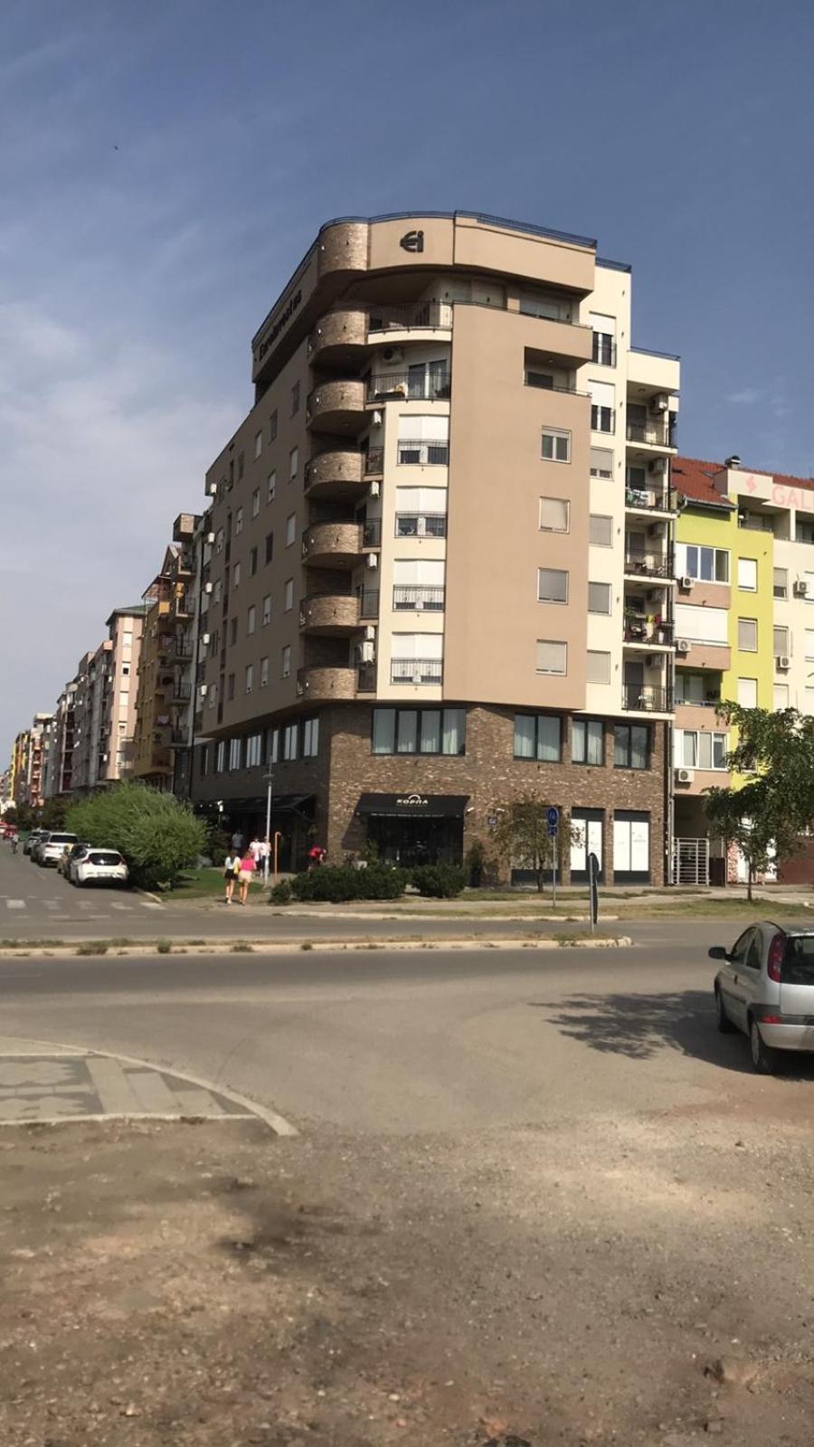 Appartement Stojanovic R Apartman à Novi Sad Extérieur photo